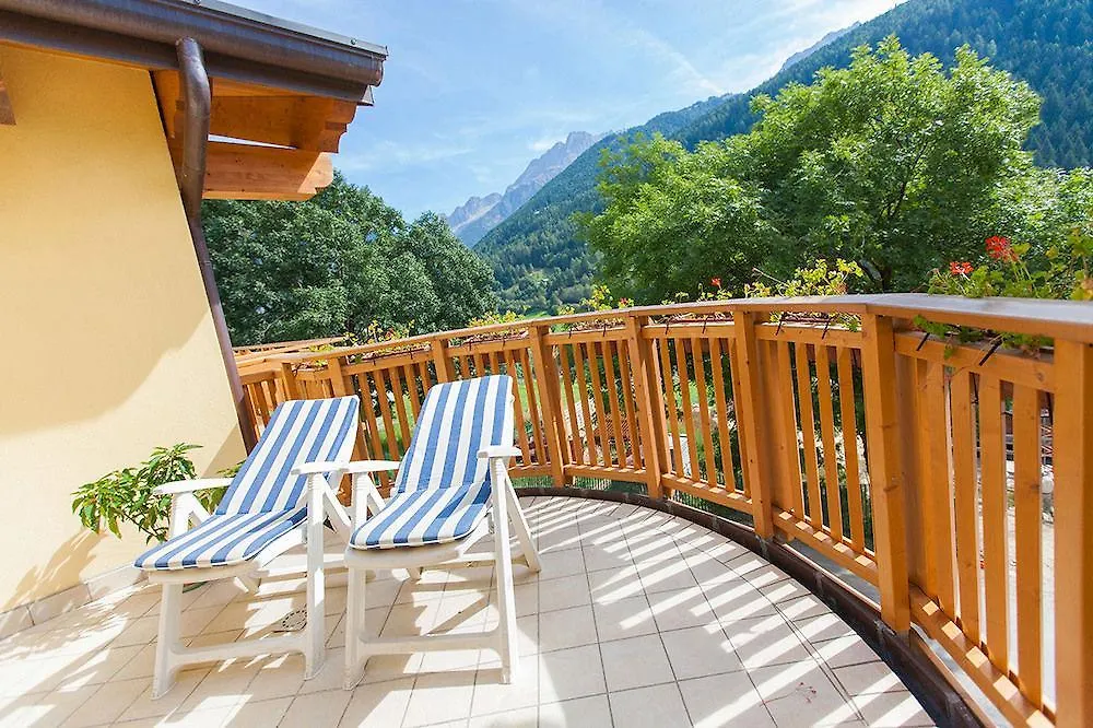 Residence Hotel Raggio Di Luce Ponte Di Legno 4*,